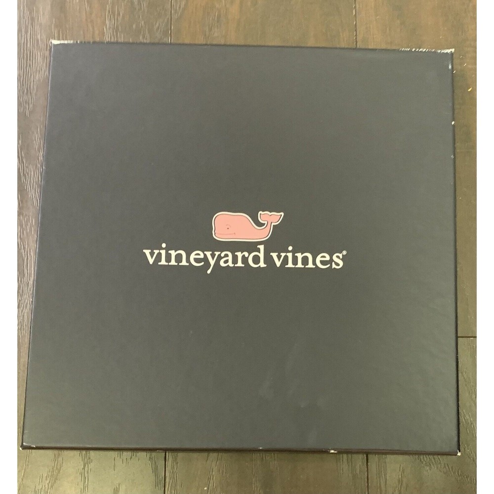 VINEYARD VINES 10x10x.75 Empty Gift Box